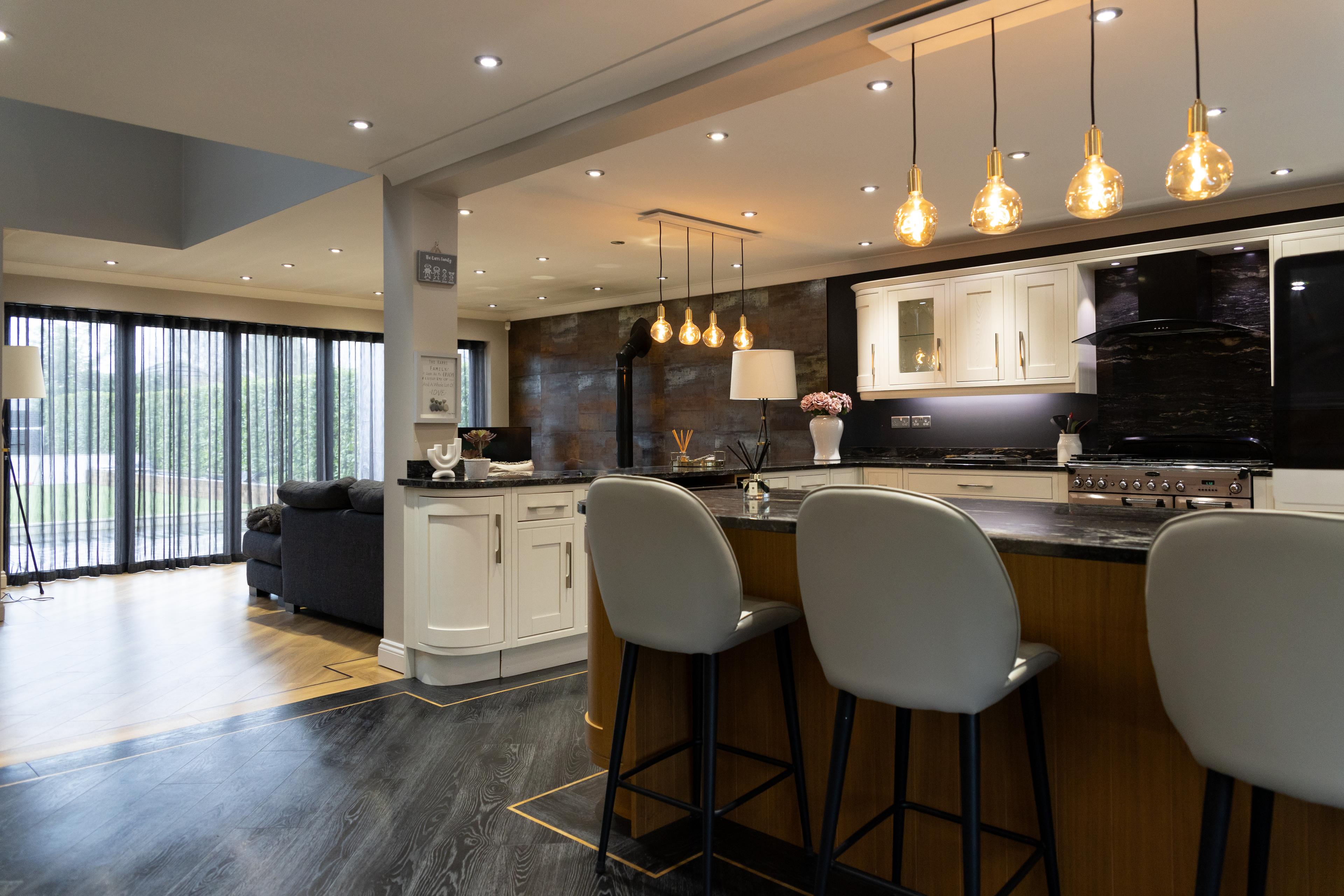 The Luxury House - Premium holiday rental in East Yorkshire with private pool and elegant architecture